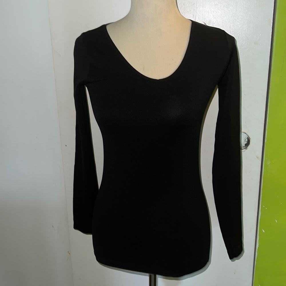 NWOT Skinny Shirt black top